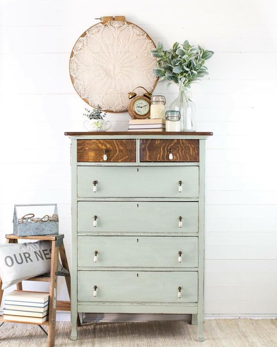 39983d9588ac6d8ded6cdd96ba14cd02 Elegant Dressers D06 - Image 1