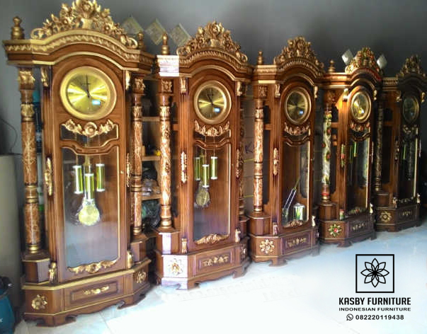 NIF-06W Royal Clocks M09 - Image 1