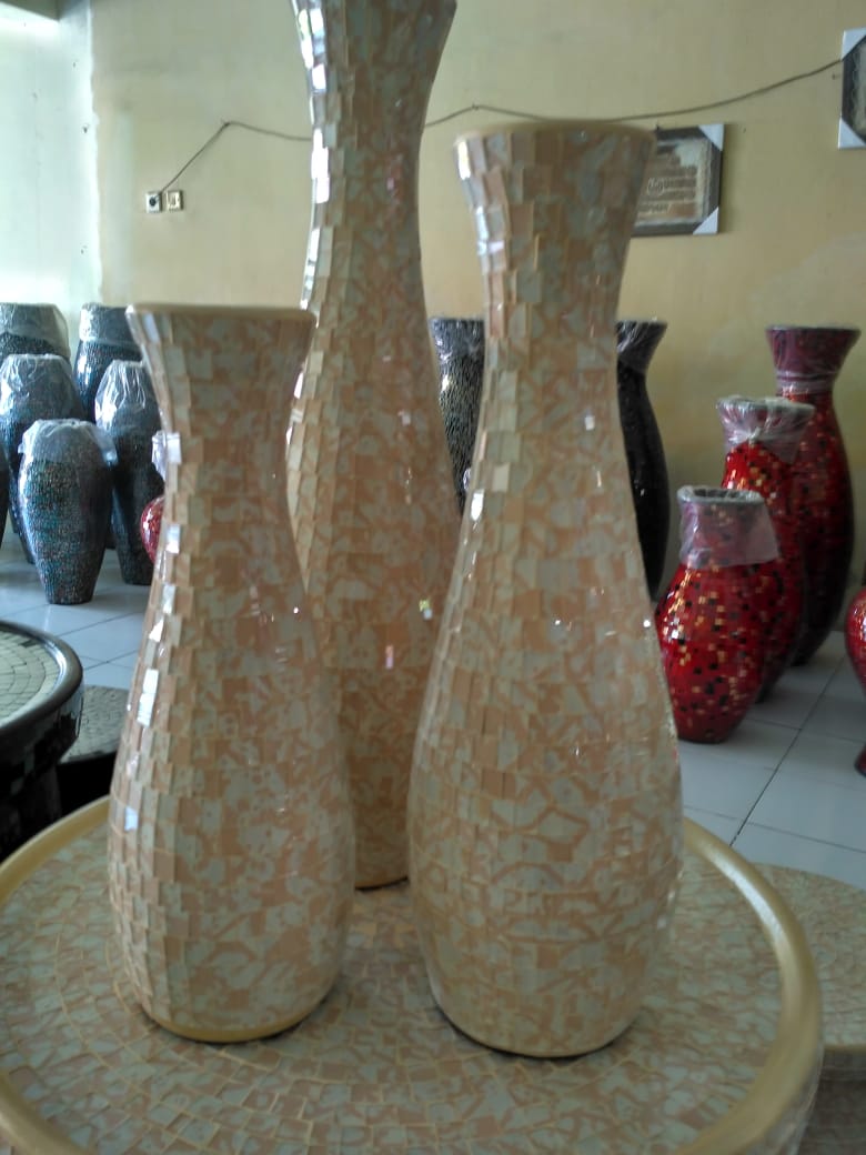 42 Stunning Jars 53 - Image 1