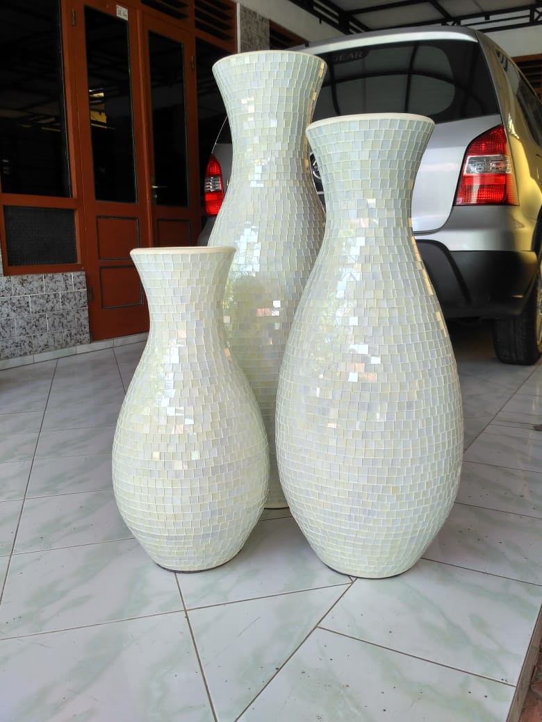 7 Bravello Decorative Jar - Image 1